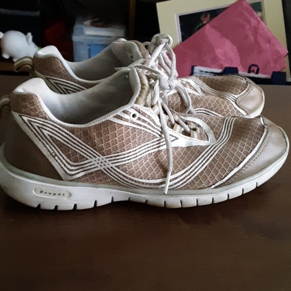 Shoes - Picture 1 of 2